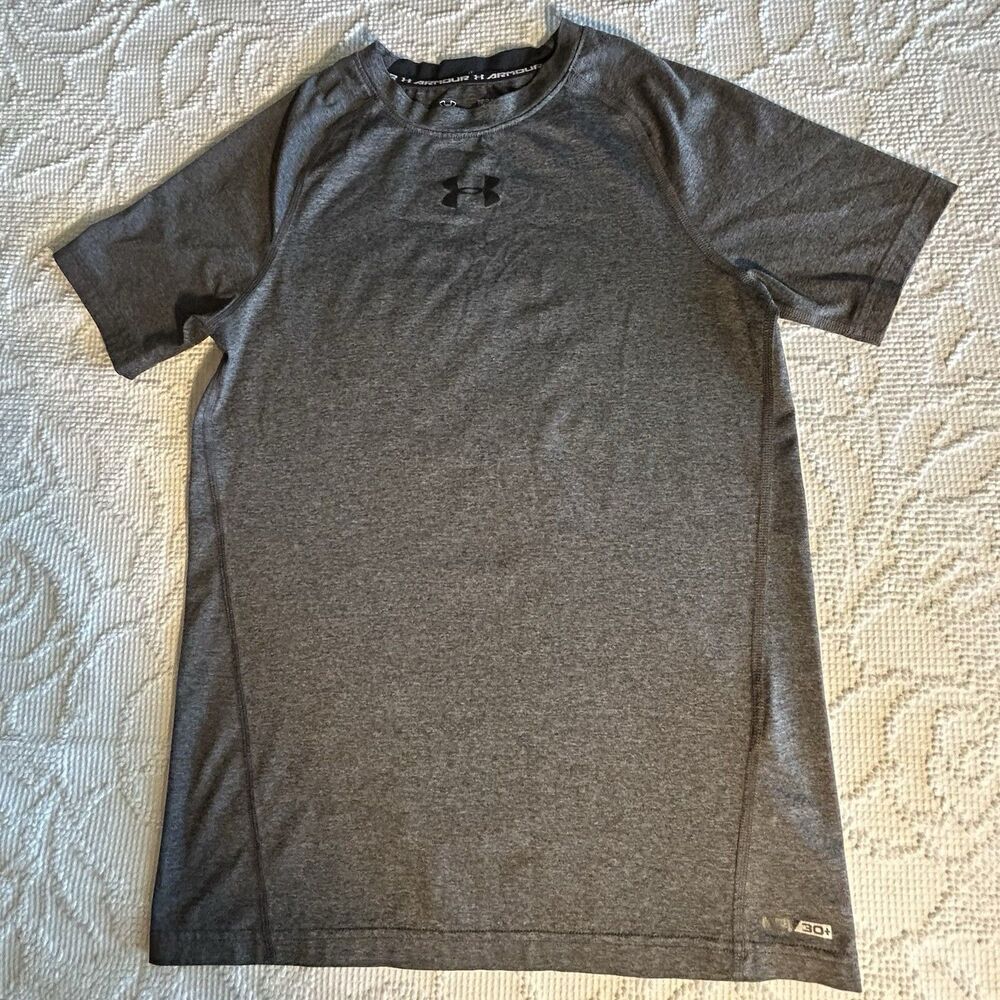 Under Armour Boys YLG HeatGear Gray Fitted Short Sleeve T-Shirt Athleisure